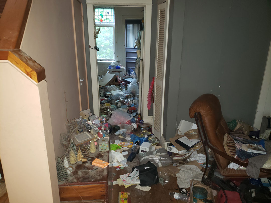 Hoarding-Cleanout-Etobicoke-min